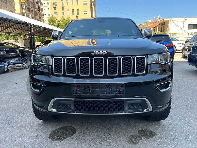 Jeep Grand Cherokee 2017 grand cherokee v8 hemi 4x4 2017 low mileage