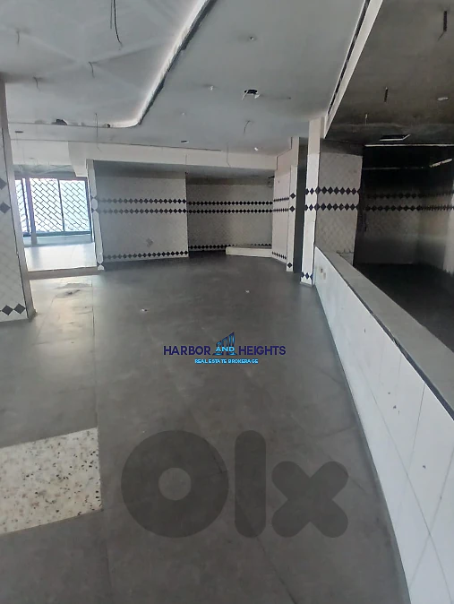 Shop for Rent in Dbayeh - محل تجاري للإيجار في ضبية
