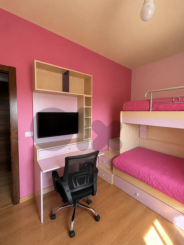 girl bedroom