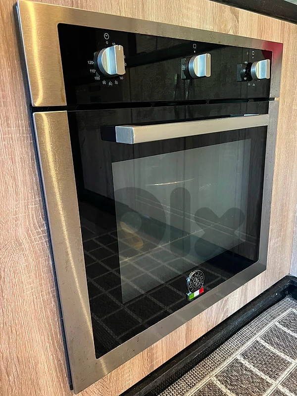 La Germania Built-in Gas Oven – Like New