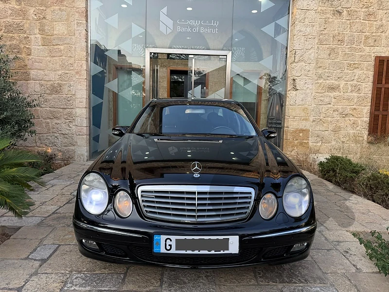 Mercedes E350 2005 Gargour TGF Super Clean ( 169,000 KM )