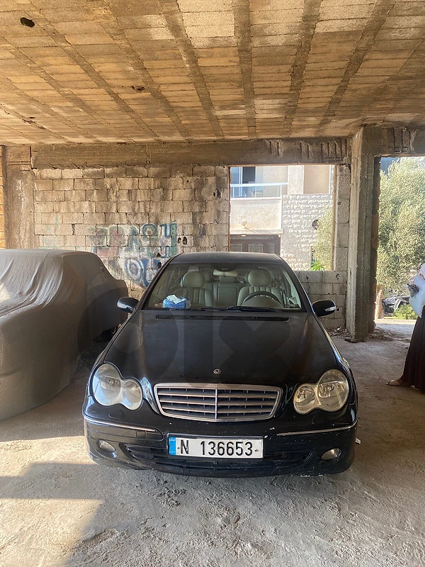 Mercedes-Benz C-Class 2005 c180