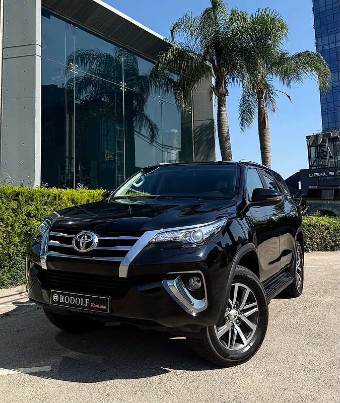 Toyota Fortuner 2018 SR5 V6 شركة لبنان