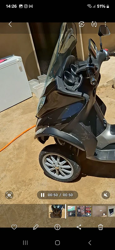 piaggio Mpv 350 model 2011 خالطة مي وزيت