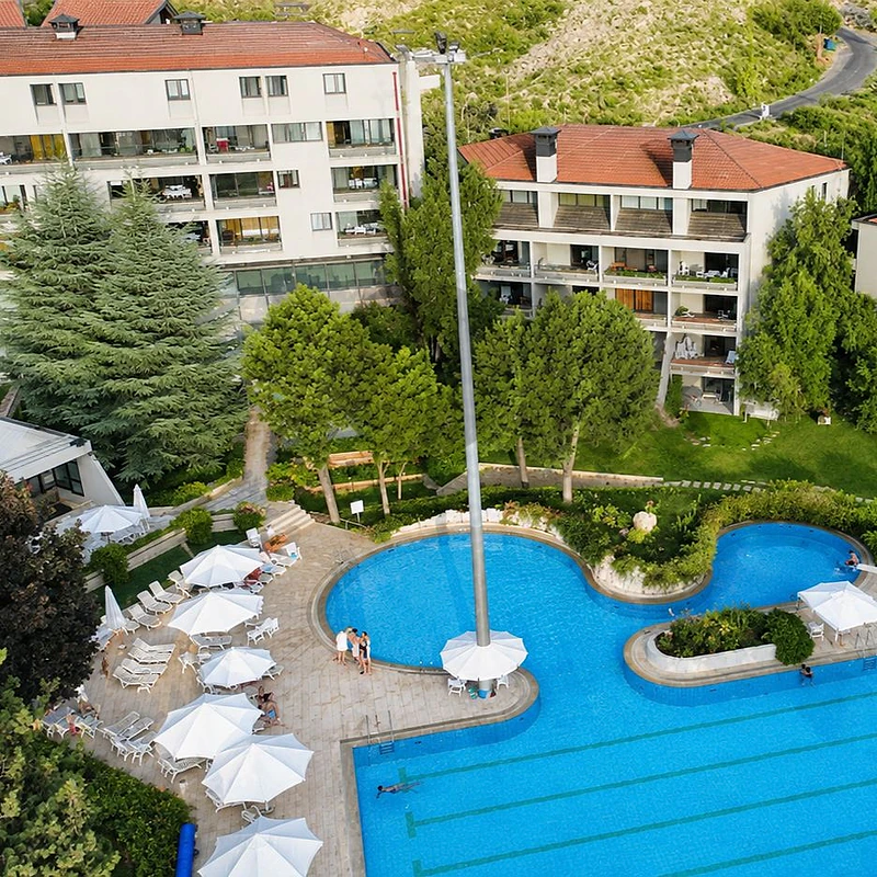 3 bd chalet for sale - Tilal Kfardebian, Faqra