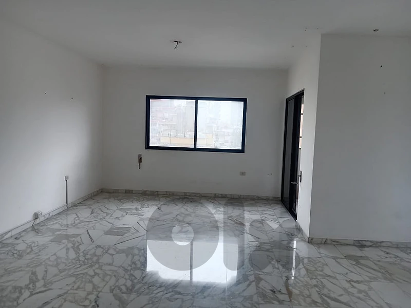 SPACIOUS APARTMENT IN HAMRA PRIME | 260SQ | 4 BEDROOMS | HAMR-129