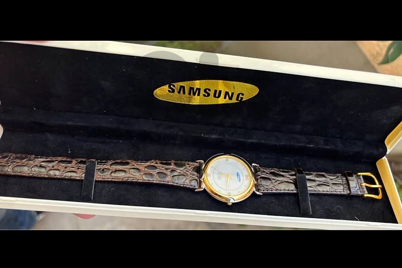 Vintage Samsung Heavy Industry Gold Plated Quartz Watch TwoTone in Box