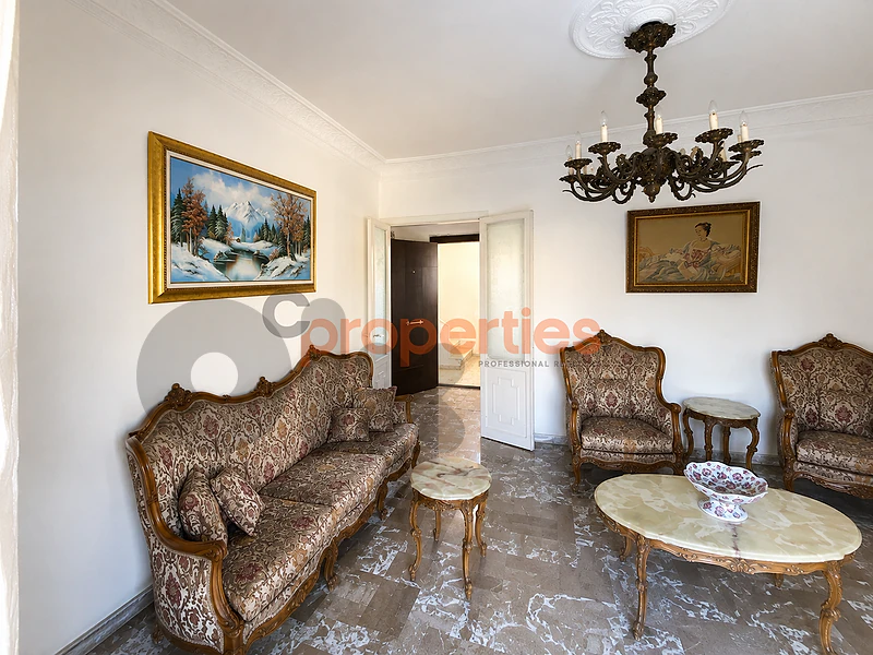 Apartment For Sale In Achrafieh | Jeitawiشقة للبيع في الأشرفية CPBRC52
