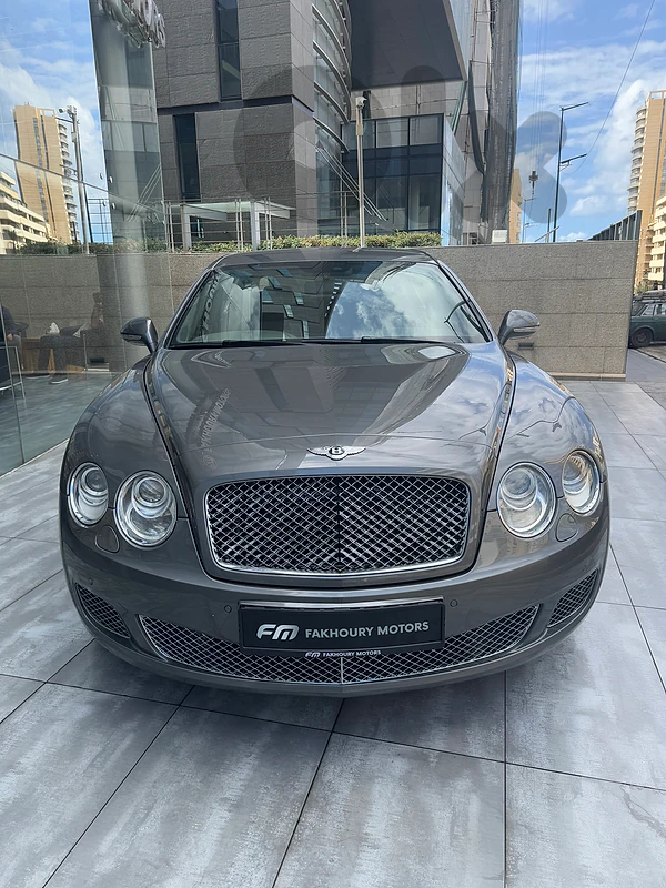 Bentley Continental Flyin Spur V12 2011