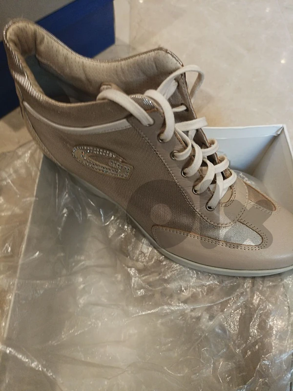 gardiani  shoe 38