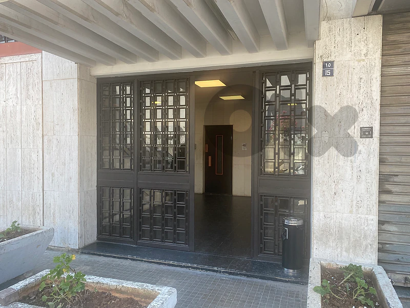 Renovated office for rent in Karantina