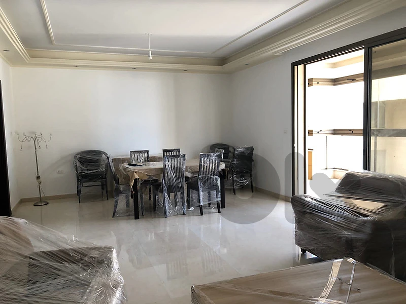 FURNISHED APT IN AIN EL MRAISSEH PRIME (200SQ) 3 BEDS , (JNR-126)