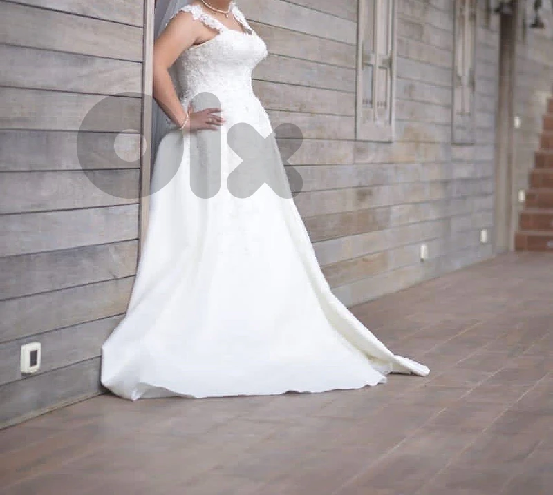 wedding dress