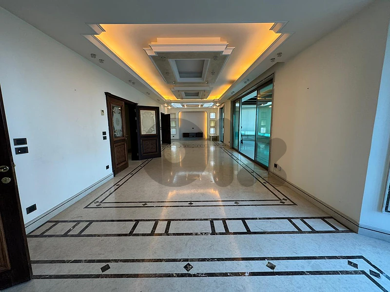 SPACIOUS APT IN RAWCHE | SEA VIEW | 300SQ | 3 MASTER BEDS | JNR-466