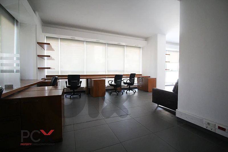 Office for Rent in Sin El Fil - مكتب للإيجار في سن الفيل