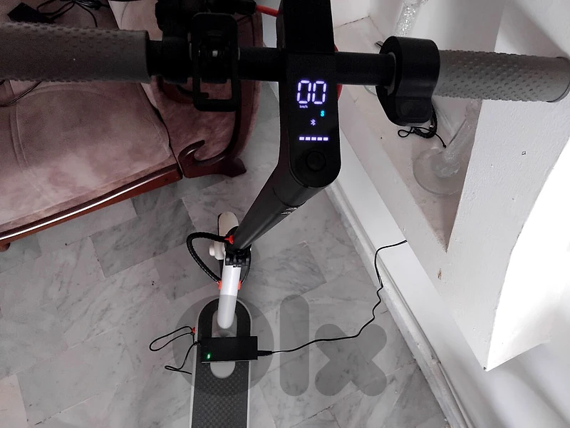 سكوتر كهربائي electric scooter
