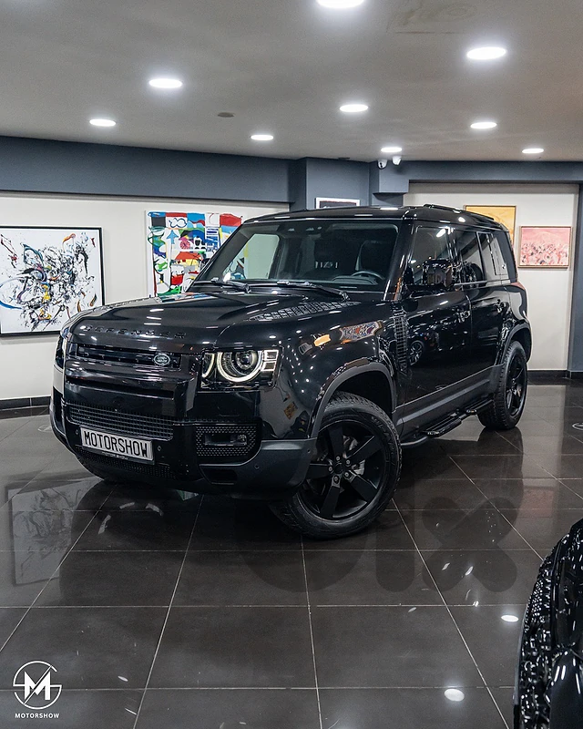Land Rover Defender 2023