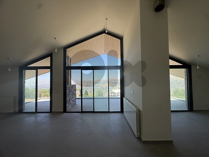 GM700RAJ Chalet for sale in Zaarour - شاليه للبيع في الزعرور