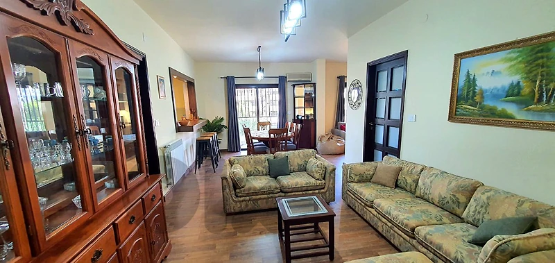 Furnished apartment for sale in Achrafieh/sioufiشقة للبيع في الاشرفية
