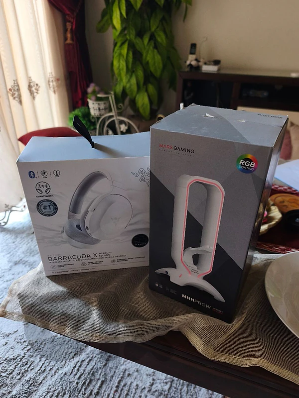 Razer Barracuda X Wireless plus Marsgaming Mhhpro 3In1 Control Rgb