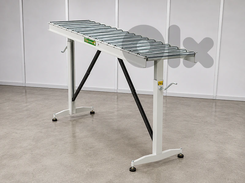 Stainless Steel Conveyor Table طاولة ناقلة من الستانلس ستيل