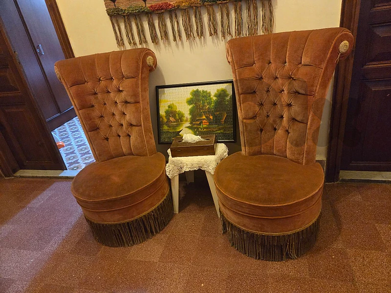 2 High back chairs