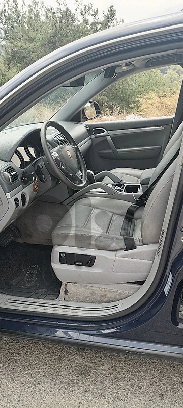 Porsche Cayenne 2005