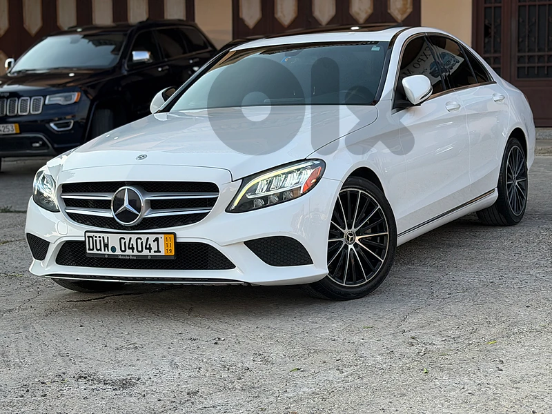 C300 model 2019 clean carfax New arrival