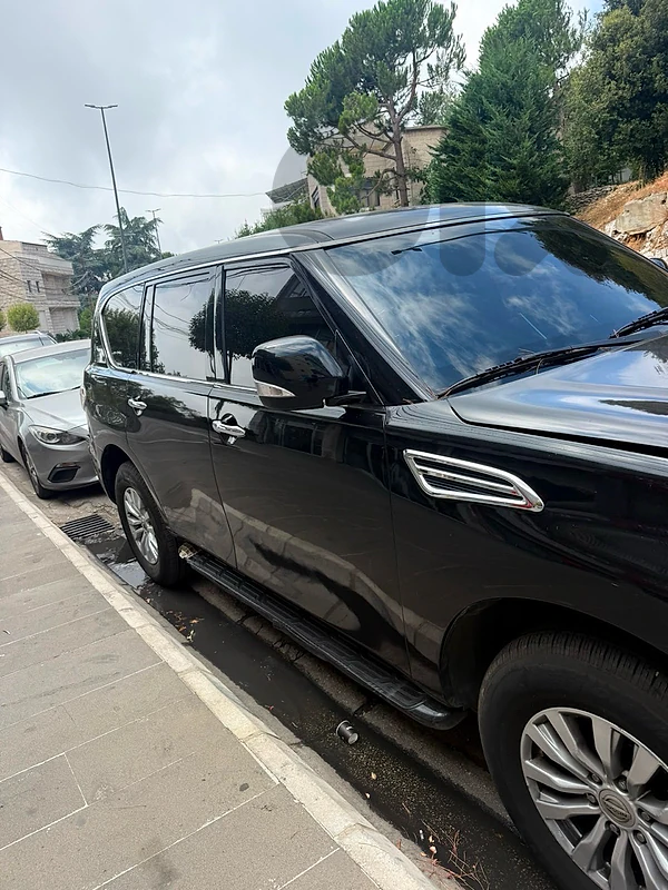 Nissan Patrol 2014 v8 SE