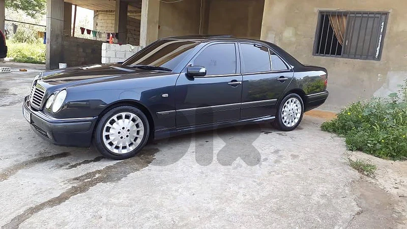 Mercedes E320 1999