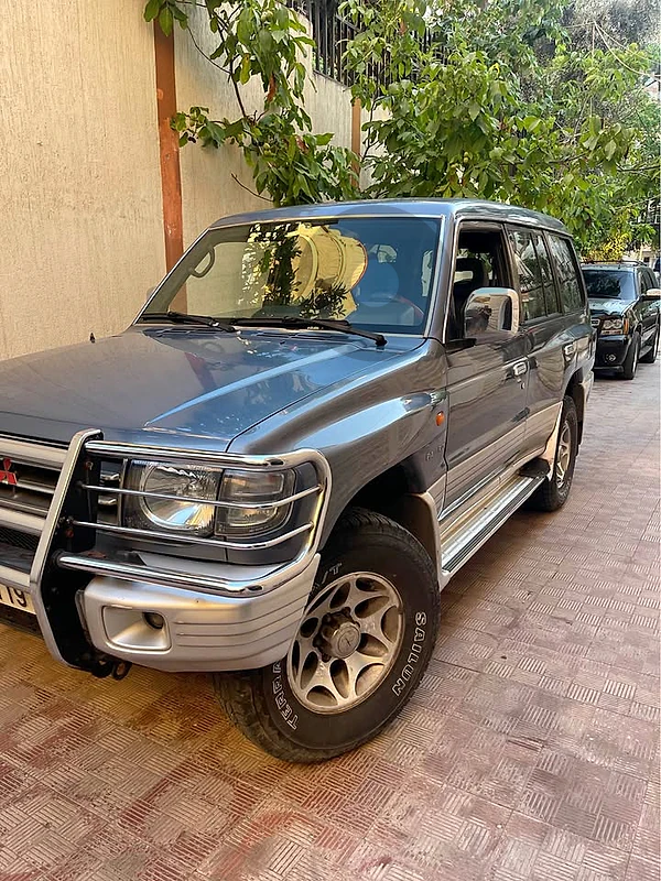 Mitsubishi pajero 2000
