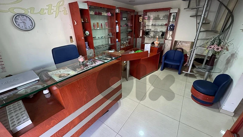 Hairdressing shop equipment & shelving - ديكور صالون تزيين نسائي كامل Hairdressing shop equipment & shelving - ديكور صالون تزيين نسائي كامل
