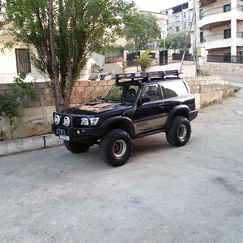 Nissan Patrol 1998 y61 swb