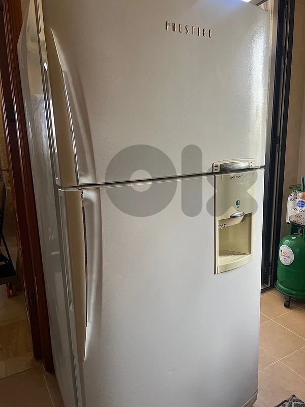 Big Samsung Fridge Used like new (85cms wide)
