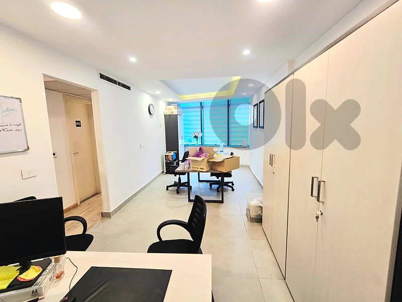 RAO26-5323 Office 65 m² for Rent – Hazmieh RAO26-5323 Office 65 m² for Rent – Hazmieh