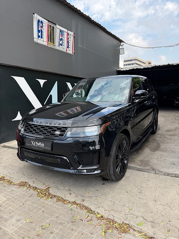 Range Rover Sport V8 Dynamic  2018 Clean Carfax ,Black In Red!