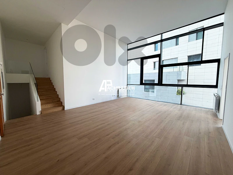 Triplex For Rent in Saifi - شقة للإجار في الصيفي