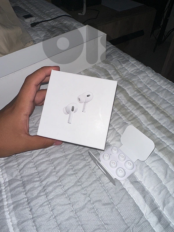 airpods pro box
