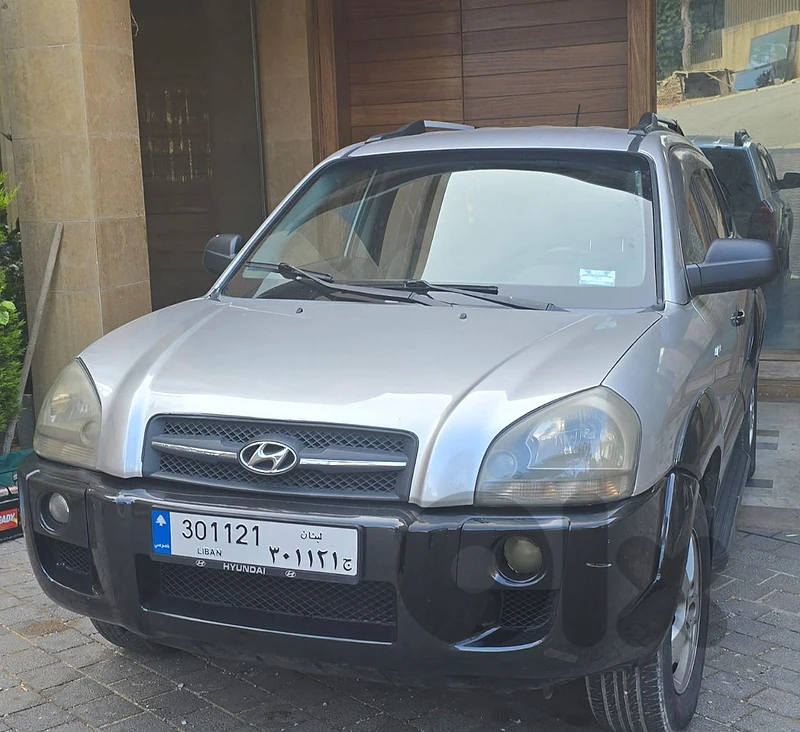 Hyundai Tucson 2006 hyudnaii tucson 2006 masajle 4 cyndler 4 whill