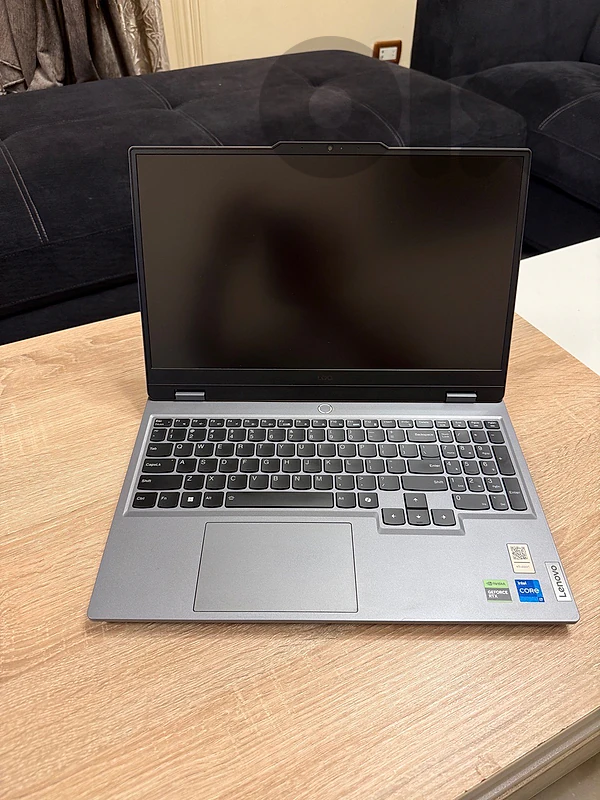 GAMING LAPTOP LENOVO