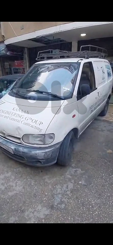 Nissan 1998