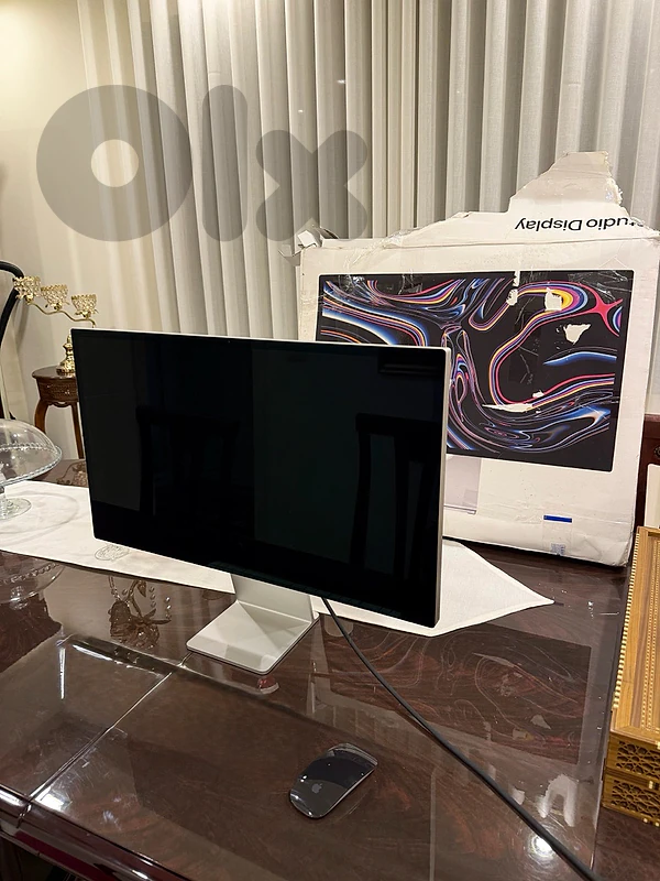 Apple Studio Display 27 inch like new 2024 5k retina display Apple Studio Display 27 inch like new 2024 5k retina display