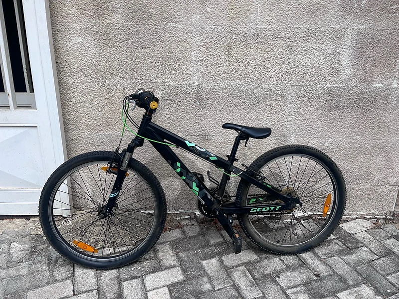 Scott JR24 kids bike