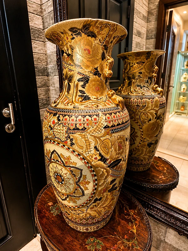 vase auntique