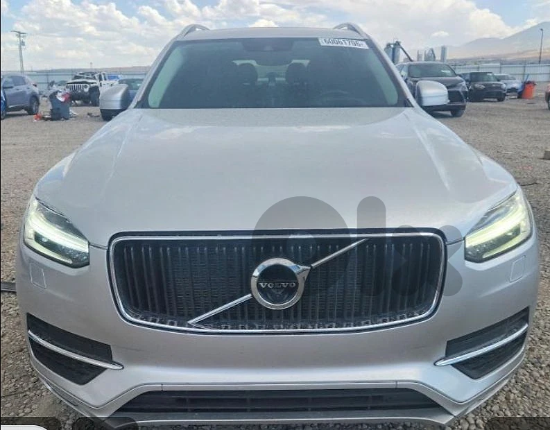 2019 VOLVO   XC90  T6 MOMENTUM  AWD 4 CYLINDERS  74184 MILES