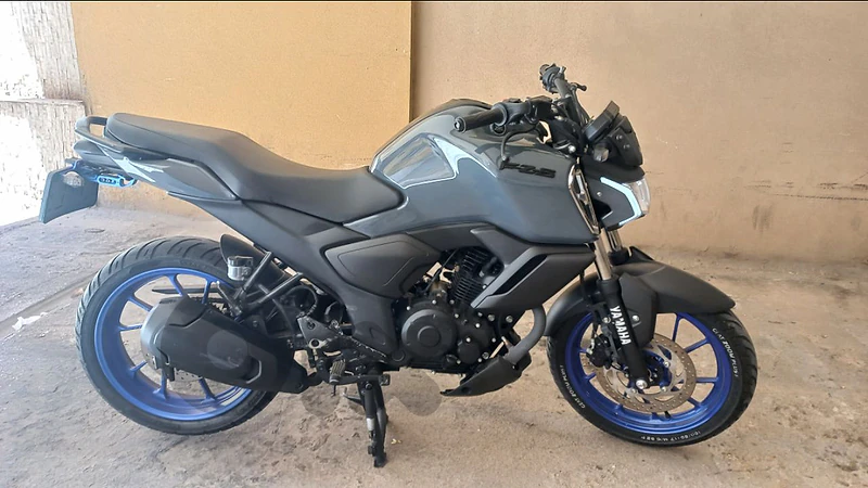 Yamaha fzs v4 2024