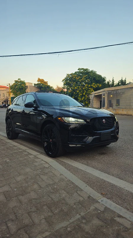 Jaguar F-Pace 2018 R Sport low mileage 80,000