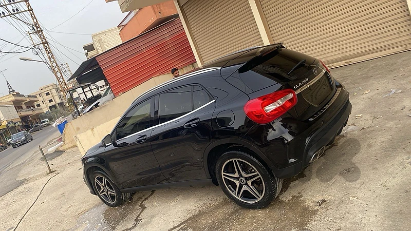 Mercedes-Benz GLA-Class 2015 like new