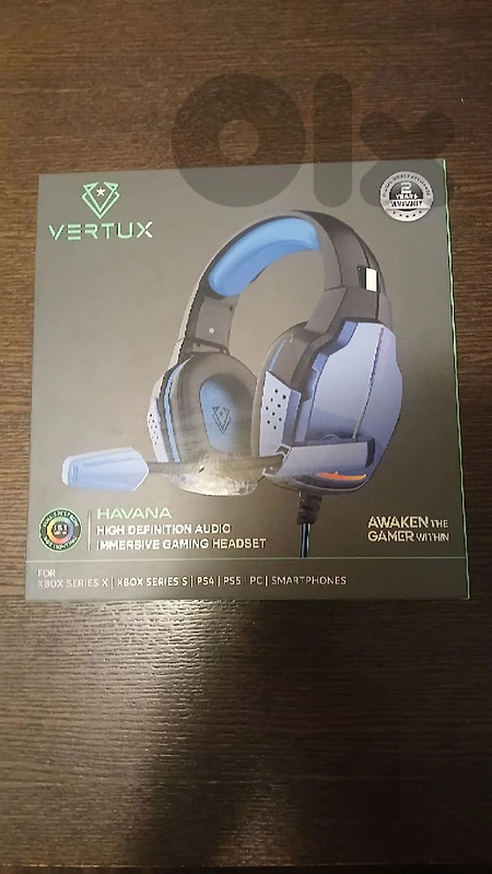 Vertux Havanna high definition audio with RGB lighting