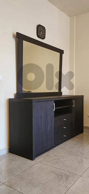 Modern Buffet / Sideboard with Large Mirror – Excellent Condition